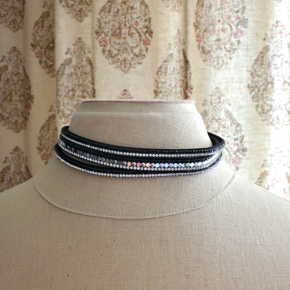 Choker multiple layers black